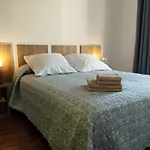 Family Apartment In Roses With Garden And Shared Pool 60 M²